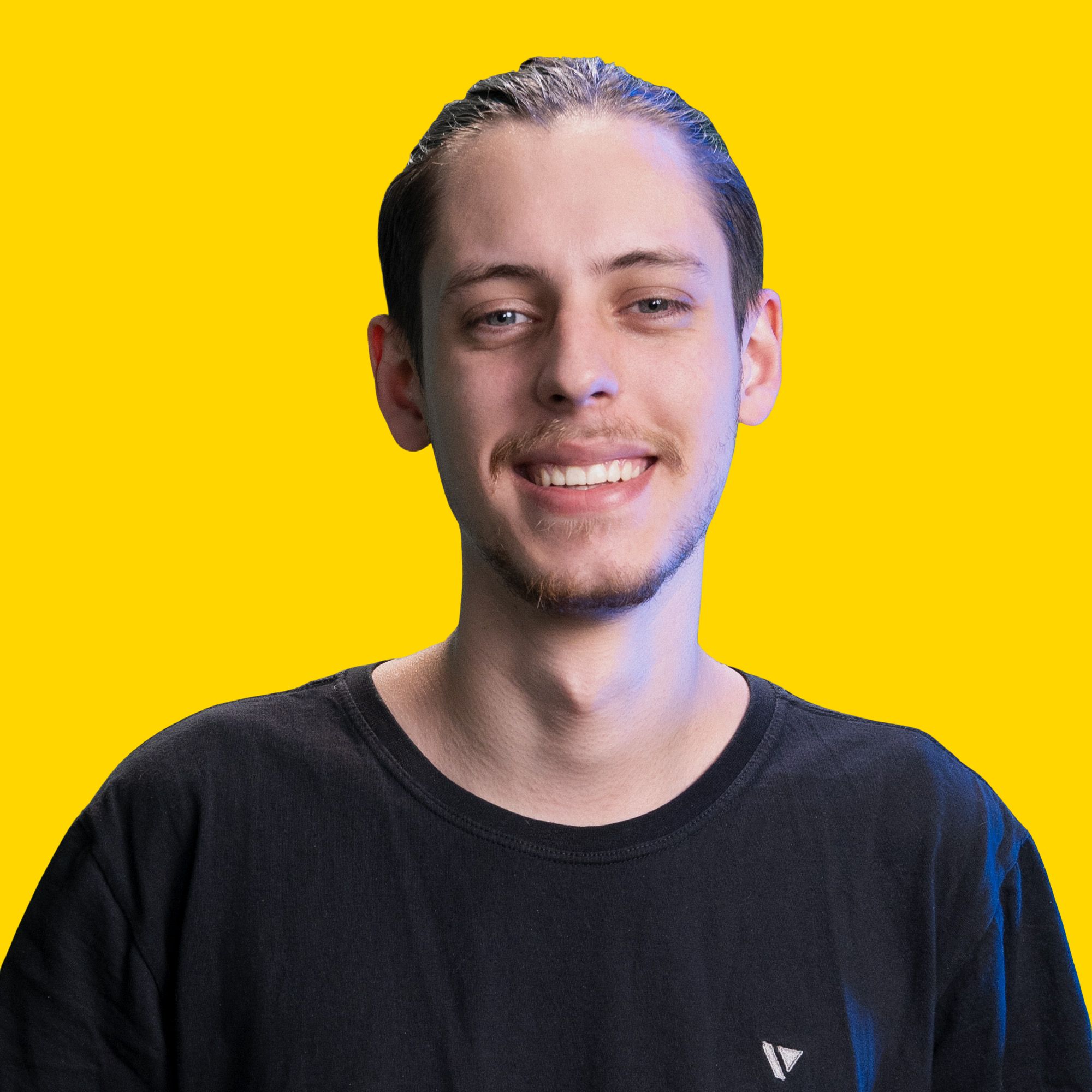 Ruan, copywriter e estratega à frente da Copy? Vende!